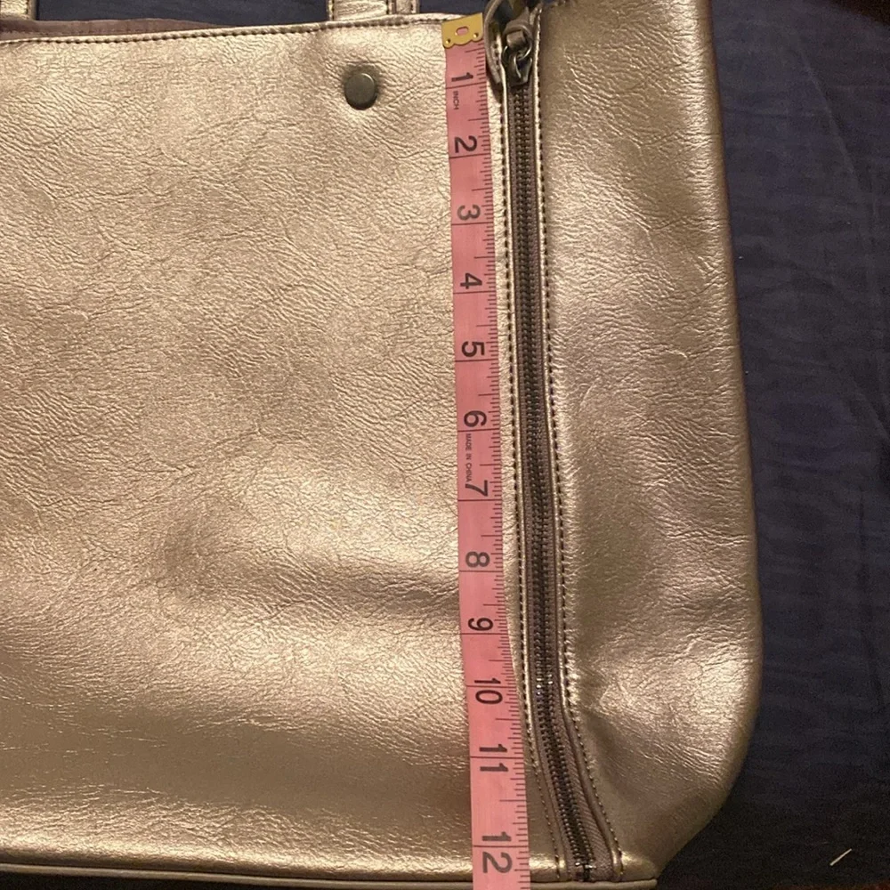 Neiman Marcus NWOT gold expandable tote. - Picture 7 of 10